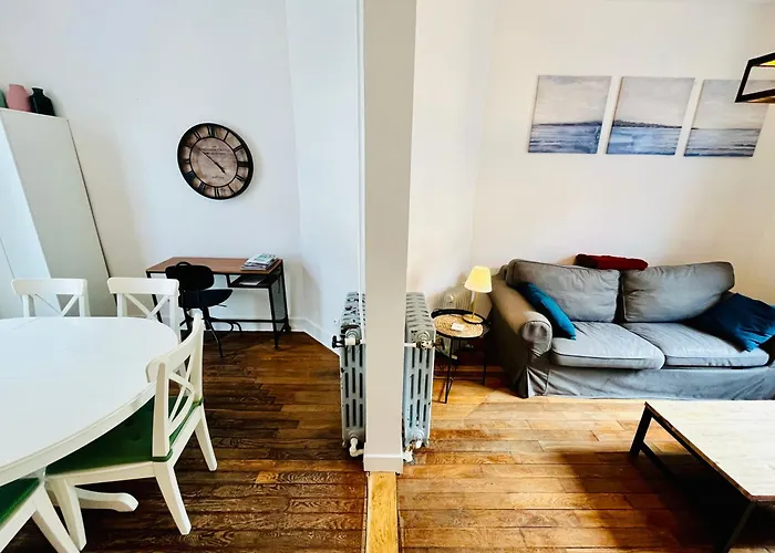 Сasa de vacaciones La Maison Du Dr Héron Tours